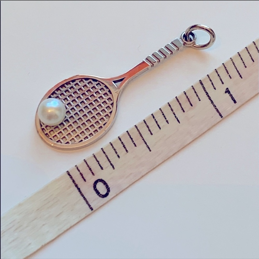 🎾14k white gold Tennis racket with pearl ball